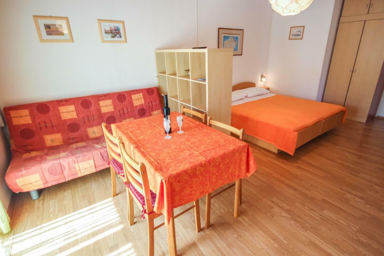 Cukon Holiday Home Medulin Eksteriør billede